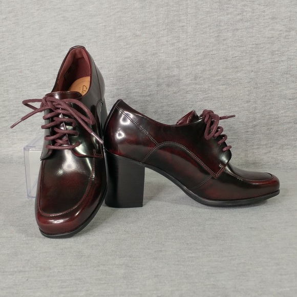 Clarks Kensett Darla Oxford Pumps